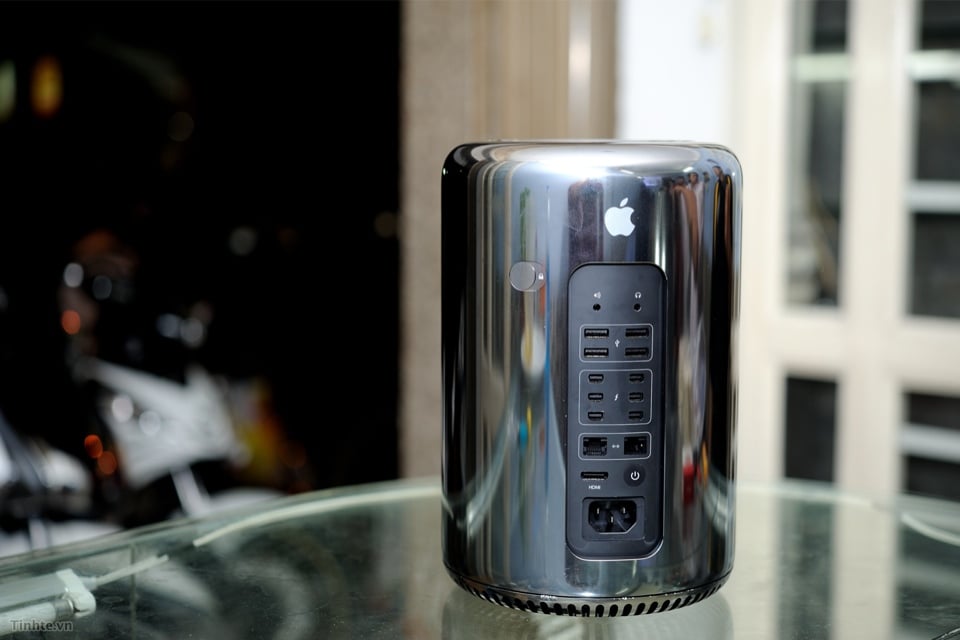 1.Mac-Pro-2013.jpg